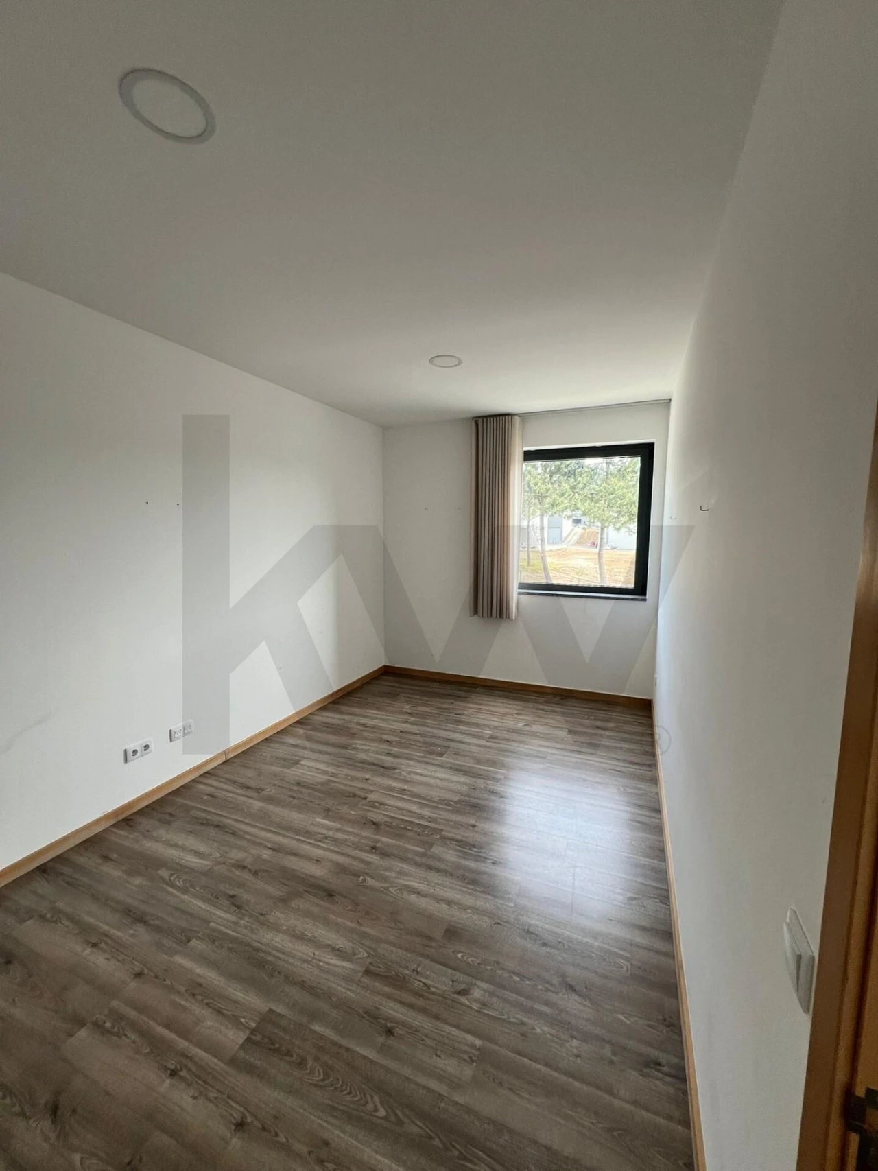 Armazém para Venda em Fiães Foto 8