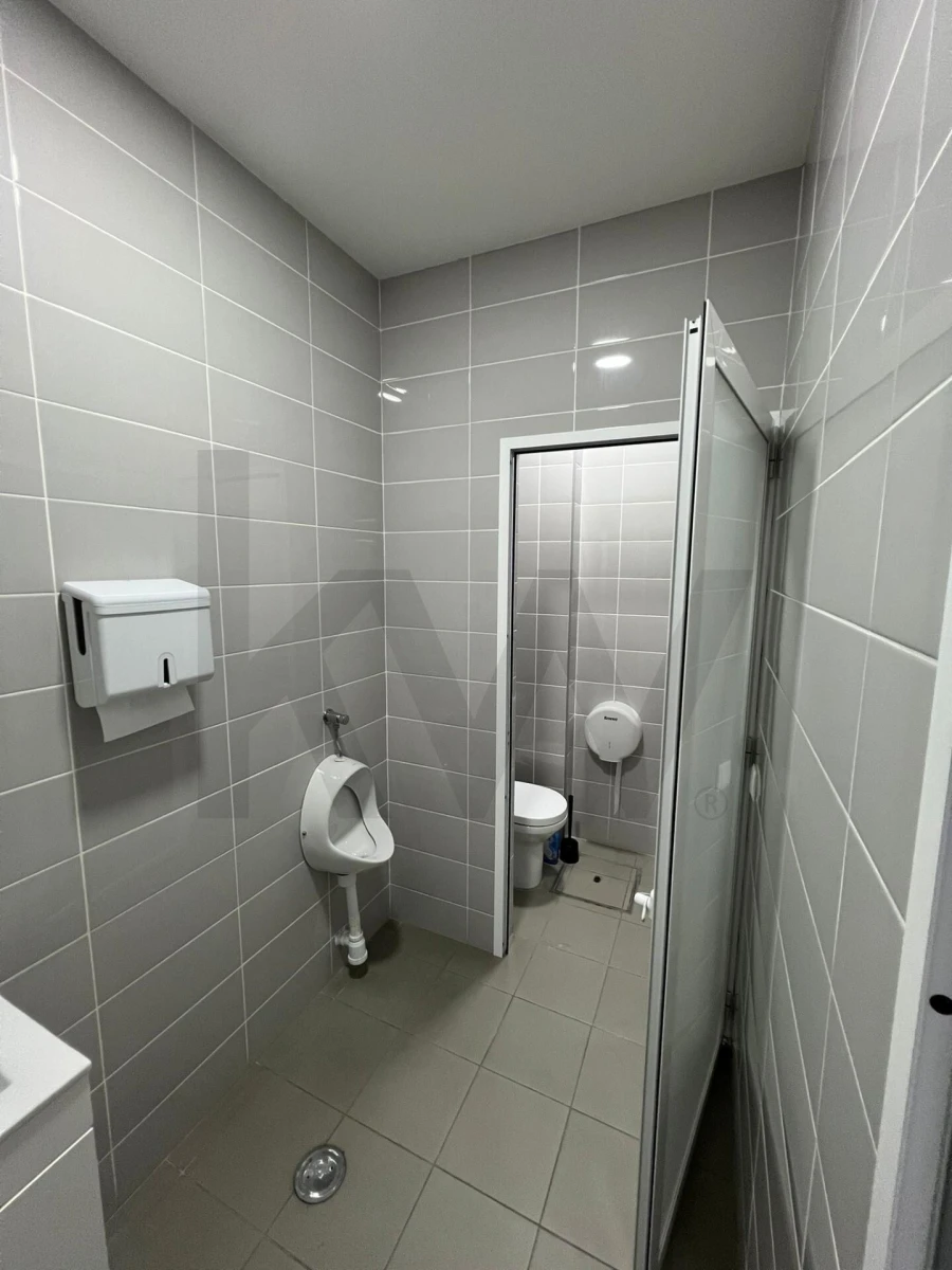 Armazém para Venda em Fiães Foto 11