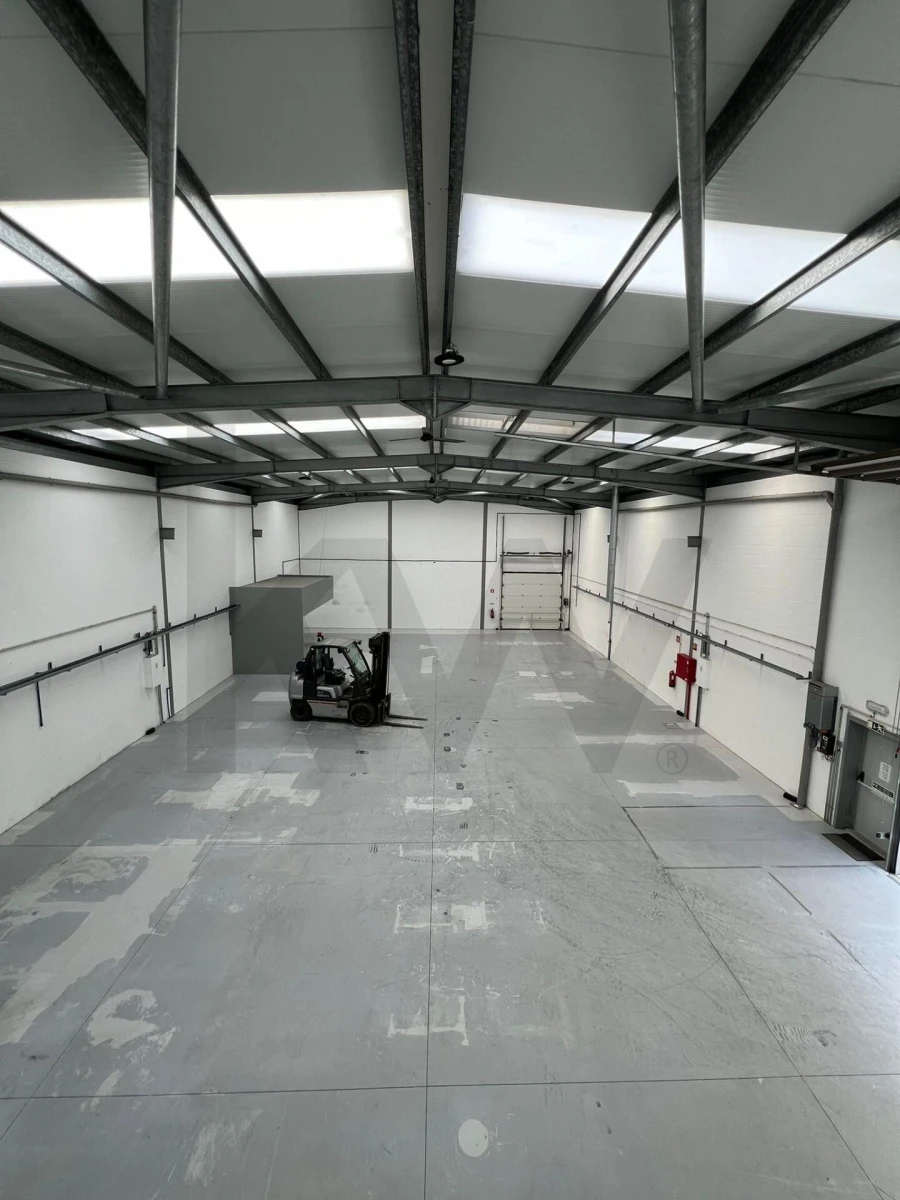 Armazém para Venda em Fiães Foto 14