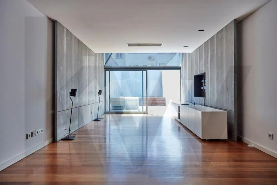 Moradia T2 para Arrendamento em Alvalade Foto 1