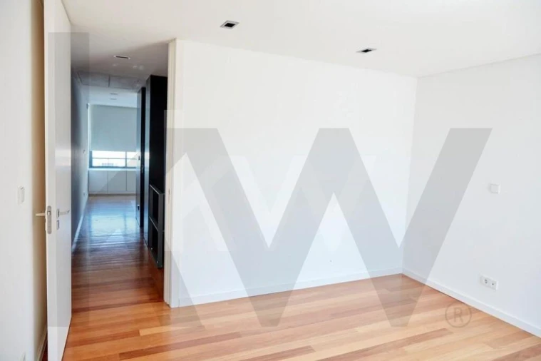 Moradia T2 para Arrendamento em Alvalade Foto 18