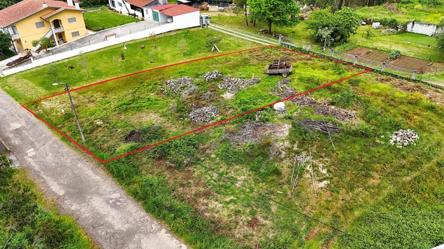 Terreno para Venda em Vila de Cucujães Foto 10