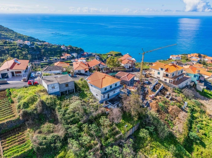 Moradia T3 para Venda em Arco da Calheta Foto 23