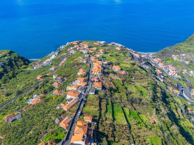 Moradia T3 para Venda em Arco da Calheta Foto 31