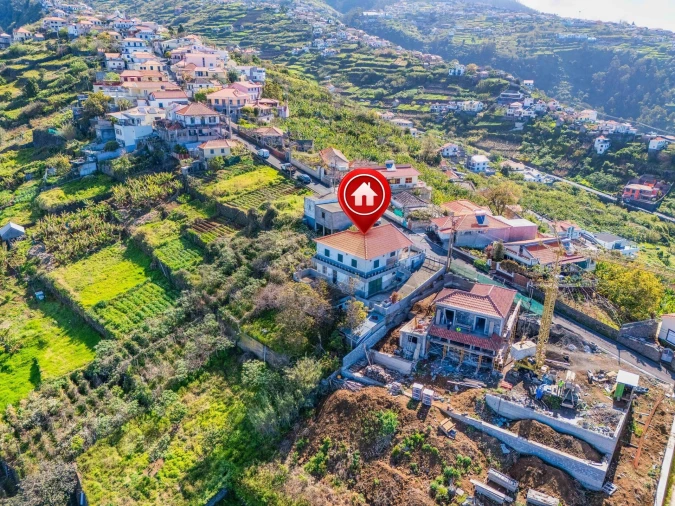 Moradia T3 para Venda em Arco da Calheta Foto 25