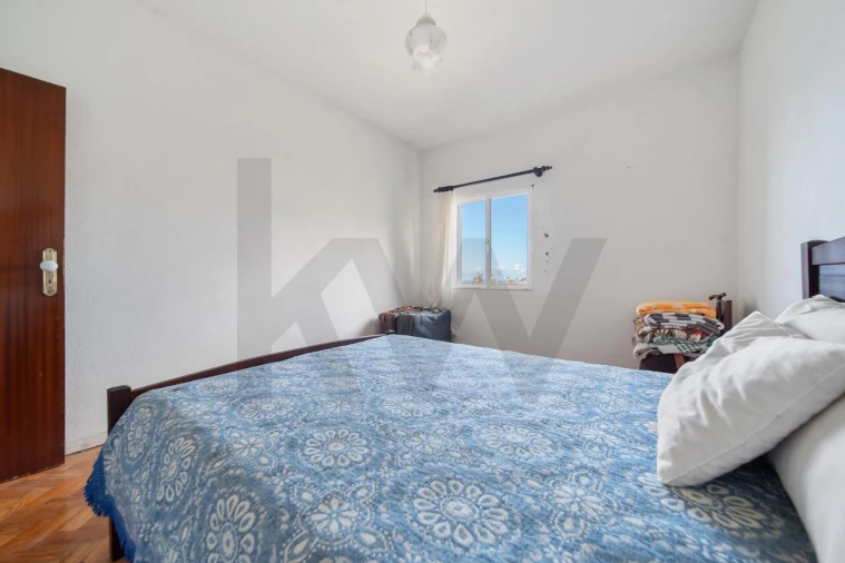 Moradia T3 para Venda em Arco da Calheta Foto 12