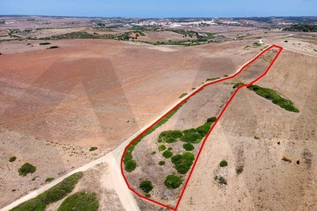 Terreno para Venda em Vila do Bispo e Raposeira Foto 4