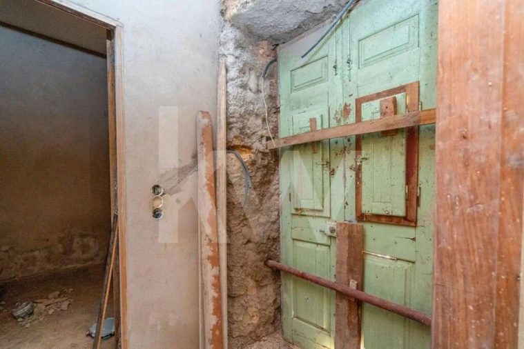 Moradia T3 para Venda em Quelfes Foto 32