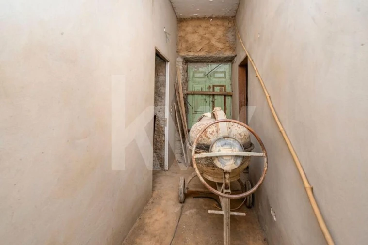 Moradia T3 para Venda em Quelfes Foto 27