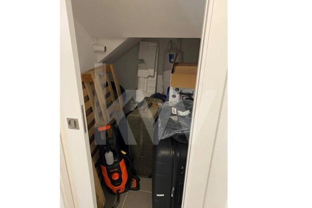 Moradia T3 para Venda em Carvoeira Foto 46