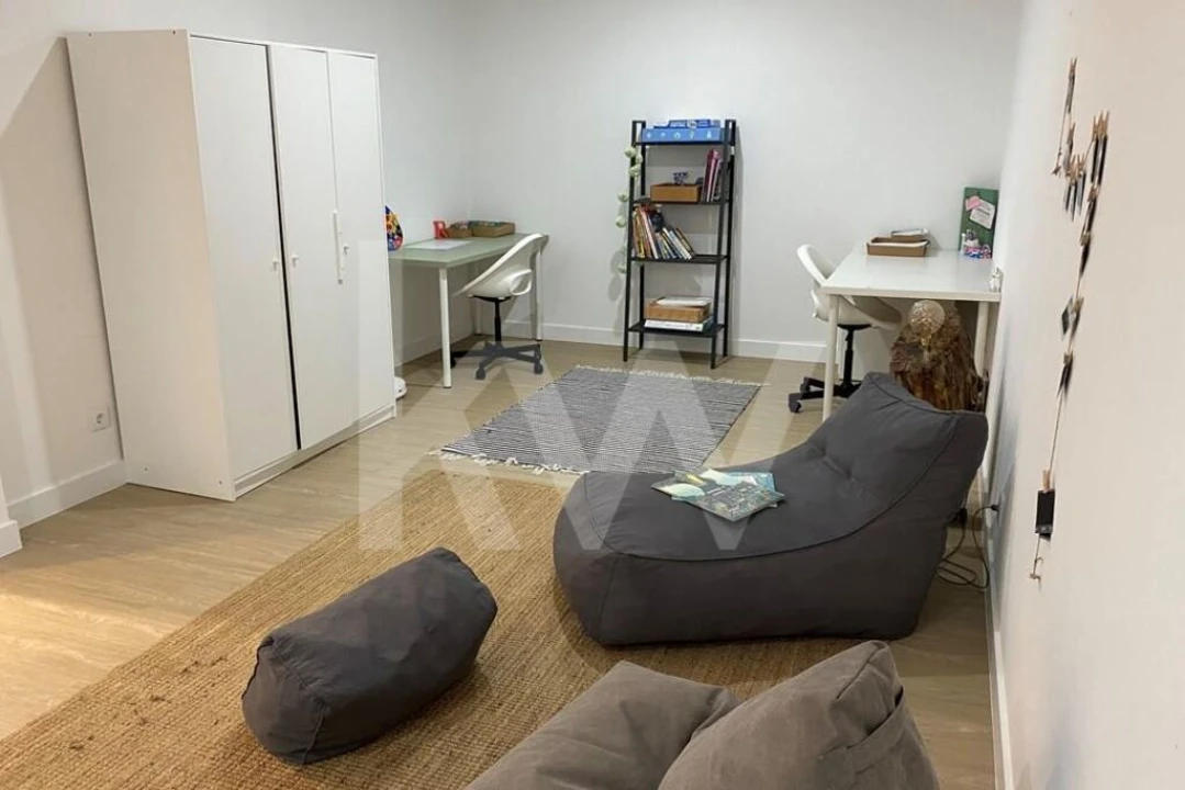 Moradia T3 para Venda em Carvoeira Foto 36