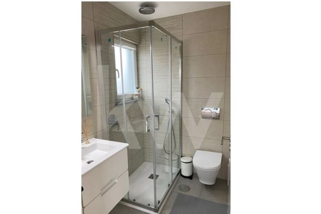 Moradia T3 para Venda em Carvoeira Foto 21