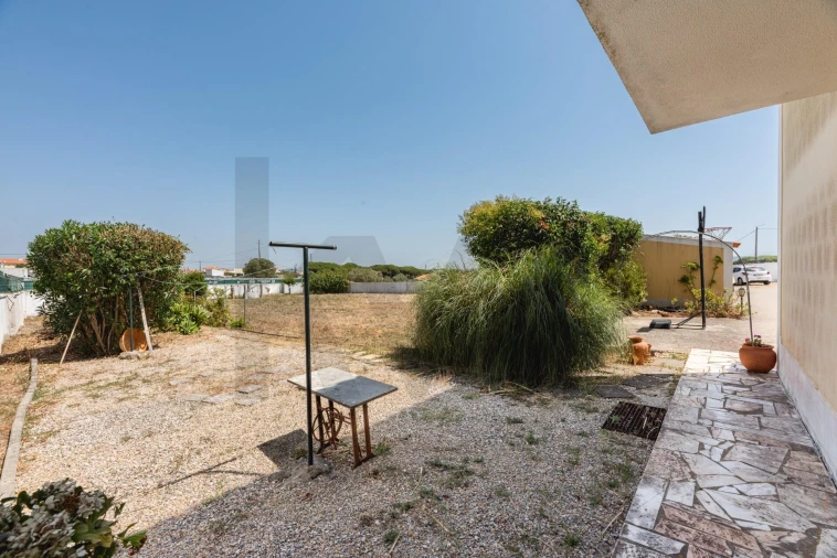 Moradia T4 para Venda em Santa Maria e São Miguel, São Martinho, São Pedro Penaferrim Foto 71