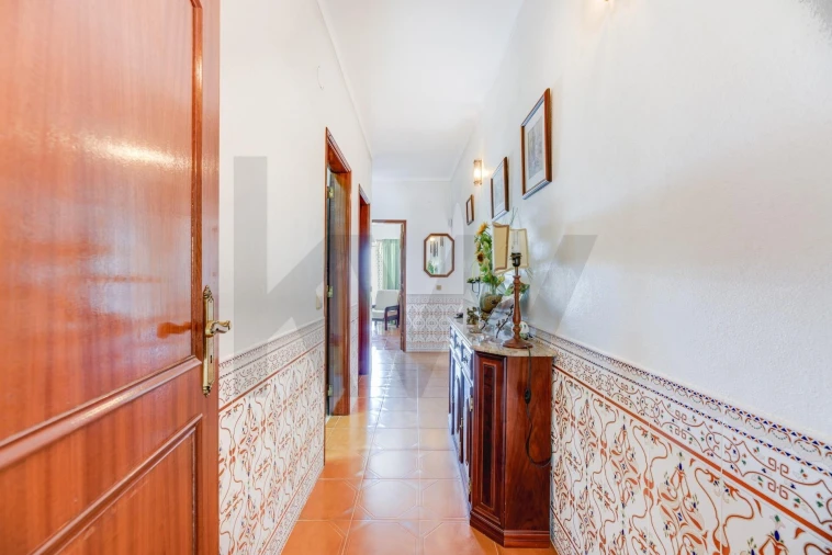 Moradia T4 para Venda em Santa Maria e São Miguel, São Martinho, São Pedro Penaferrim Foto 32