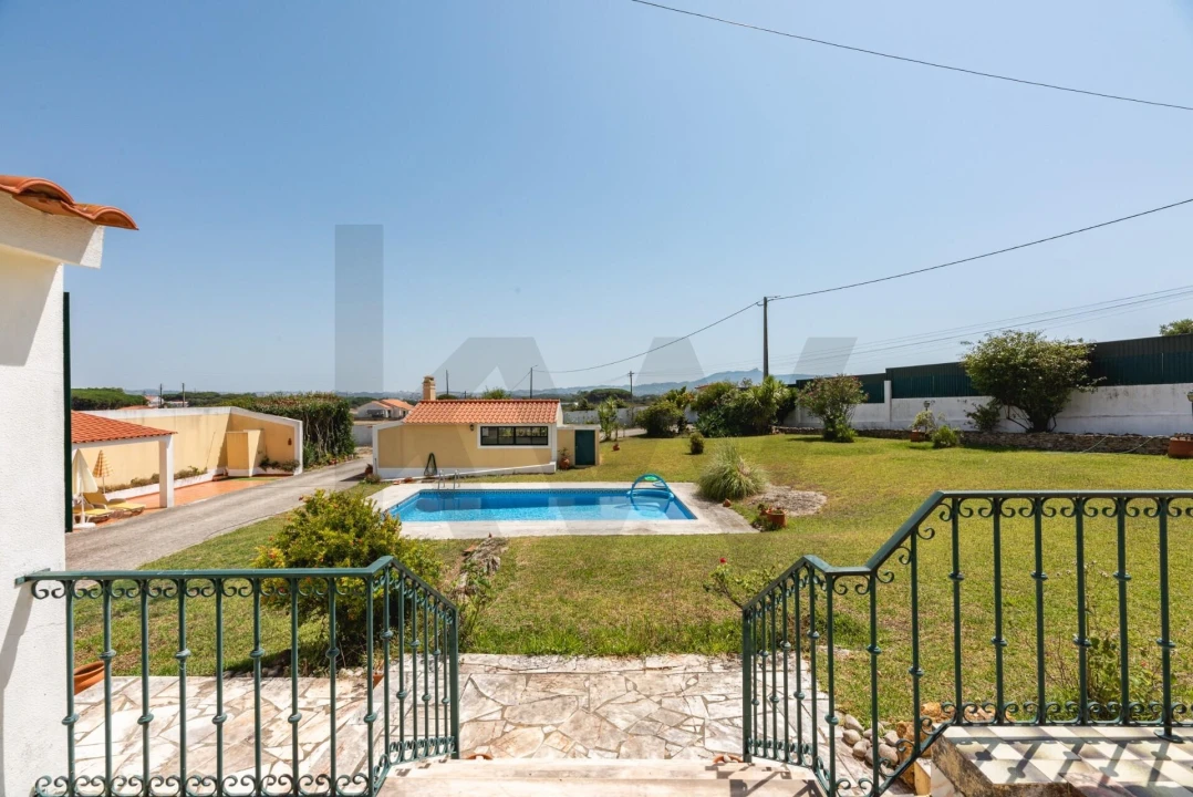 Moradia T4 para Venda em Santa Maria e São Miguel, São Martinho, São Pedro Penaferrim Foto 10