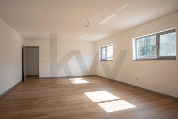 Armazém para Arrendamento em Mafamude e Vilar do Paraíso Foto 21