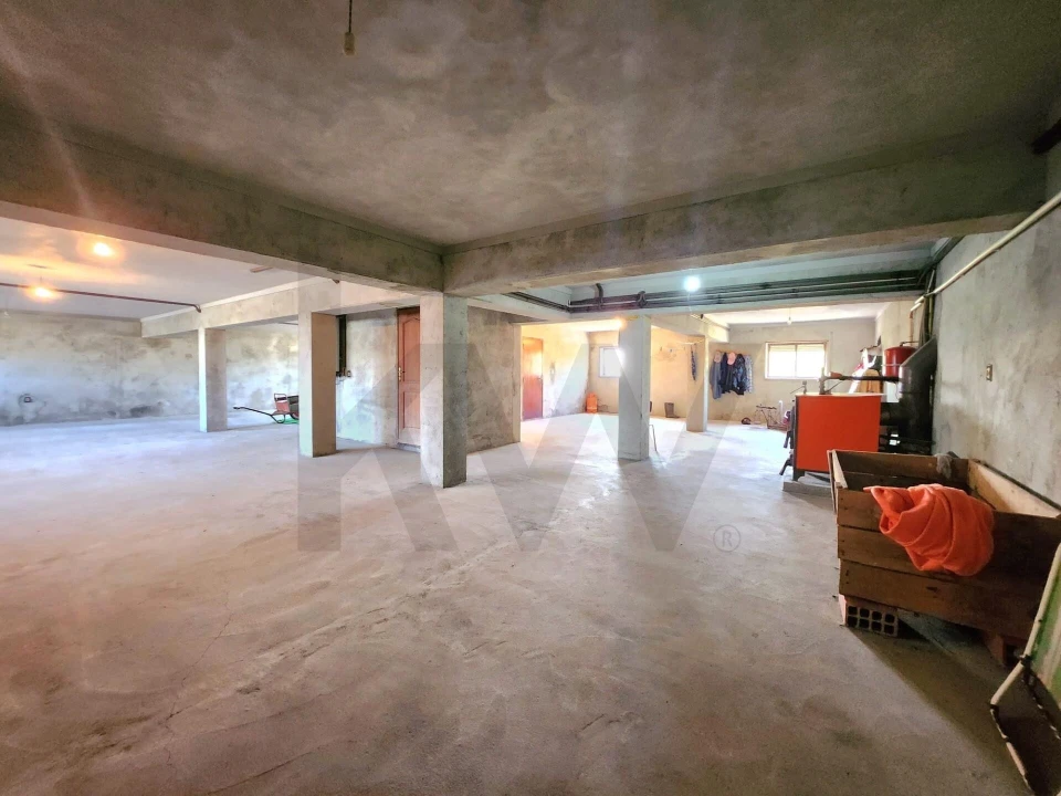 Moradia T3 para Venda em Fonte de Angeão e Covão do Lobo Foto 38