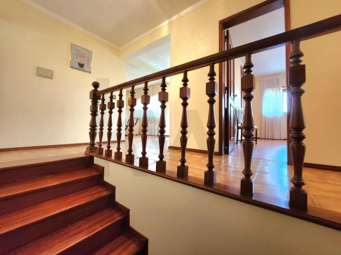 Moradia T3 para Venda em Fonte de Angeão e Covão do Lobo Foto 9