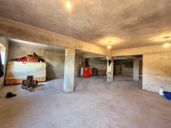 Moradia T3 para Venda em Fonte de Angeão e Covão do Lobo Foto 40