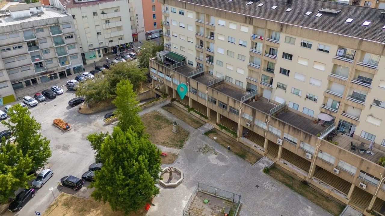 Loja para Trespasse em Santa Maria da Feira, Travanca, Sanfins e Espargo Foto 13