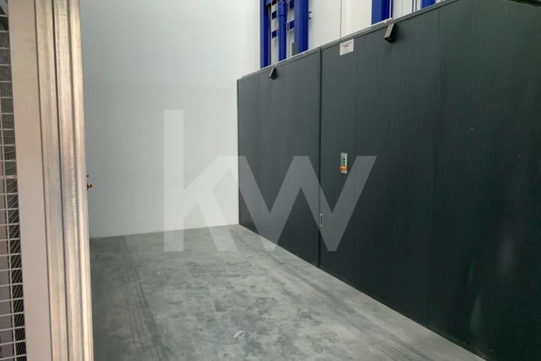 Armazém para Venda em Sacavém e Prior Velho Foto 6