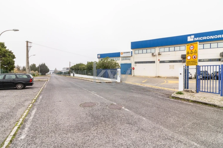 Armazém para Venda em São João das Lampas e Terrugem Foto 7