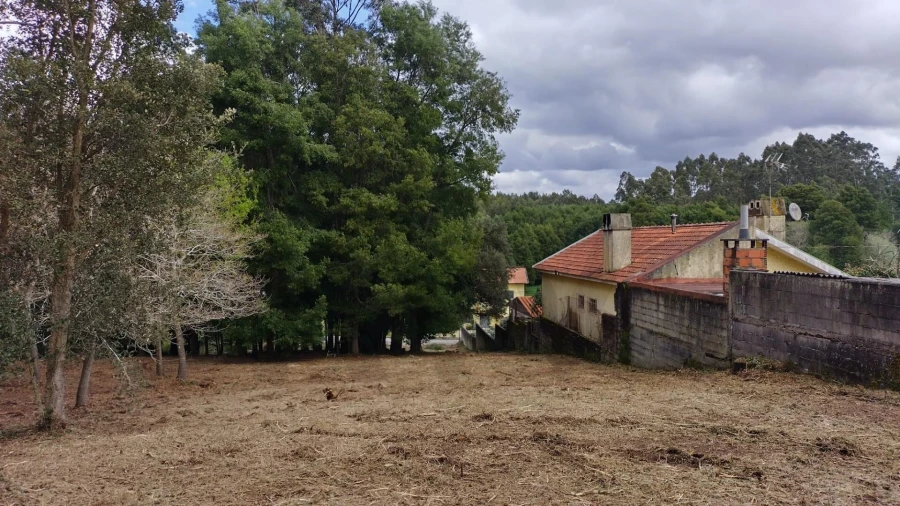 Terreno para Venda em Espinho Foto 2