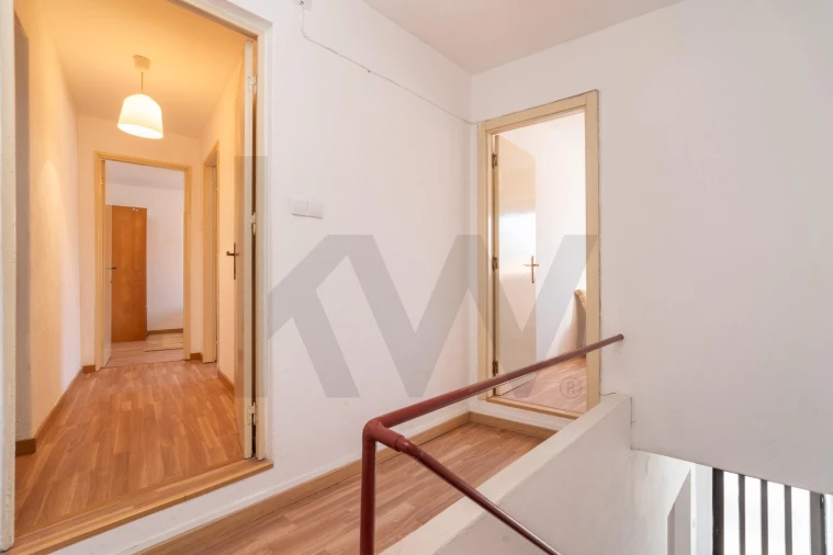 Moradia T2 para Venda em Lousã e Vilarinho Foto 15