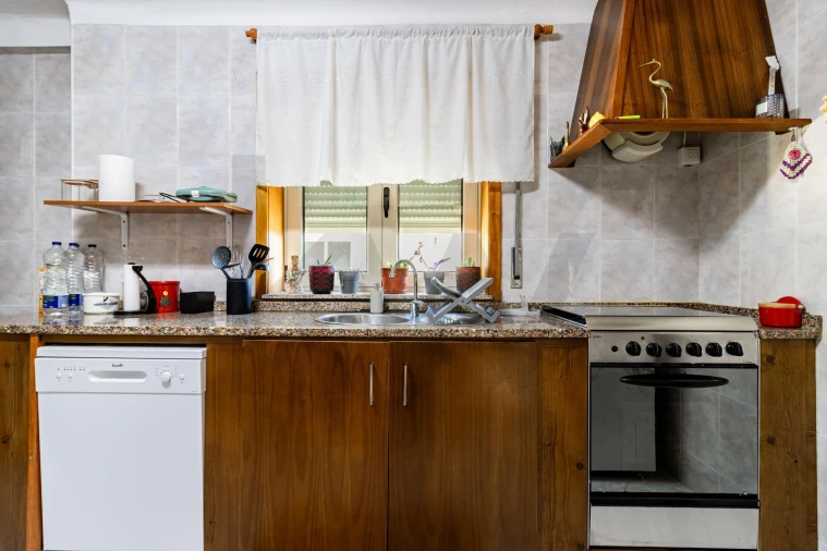 Moradia T2 para Venda em São Roque Foto 7