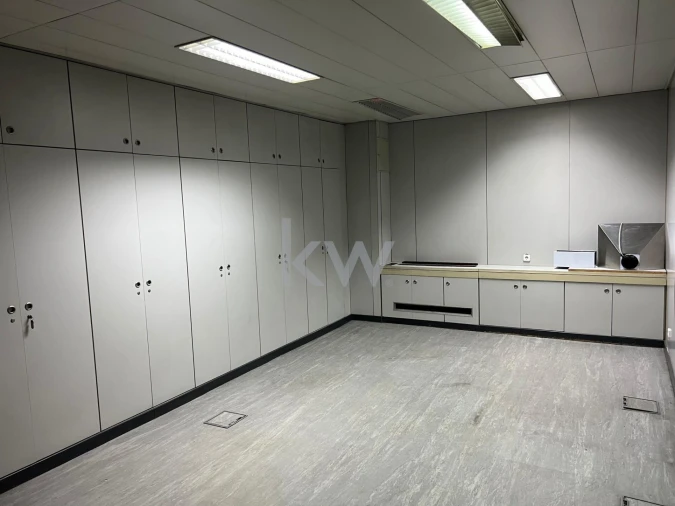 Loja para Arrendamento em Avenidas Novas Foto 12