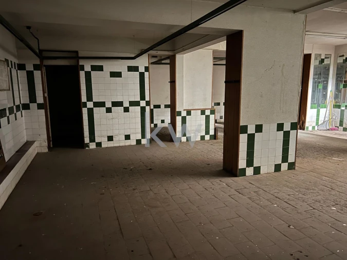 Loja para Arrendamento em Avenidas Novas Foto 18