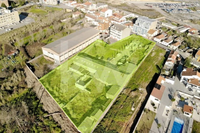 Terreno para Venda em Santa Marinha e São Pedro da Afurada Foto 4