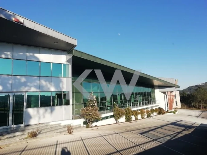 Armazém para Venda em Atouguia Foto 1