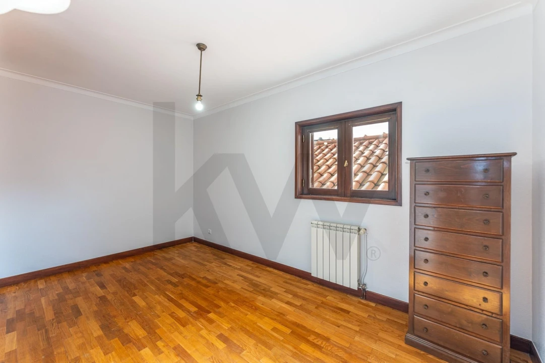 Moradia T4 para Venda em Fragoso Foto 23