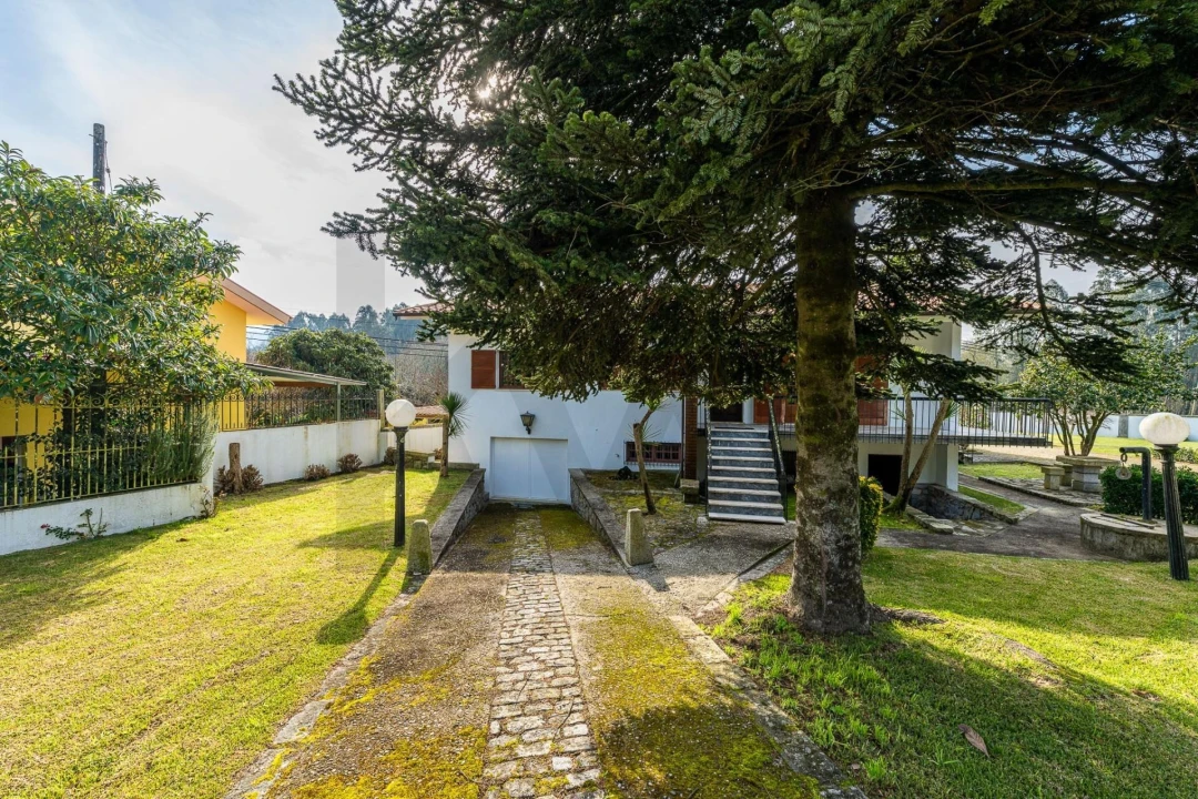 Moradia T4 para Venda em Fragoso Foto 34