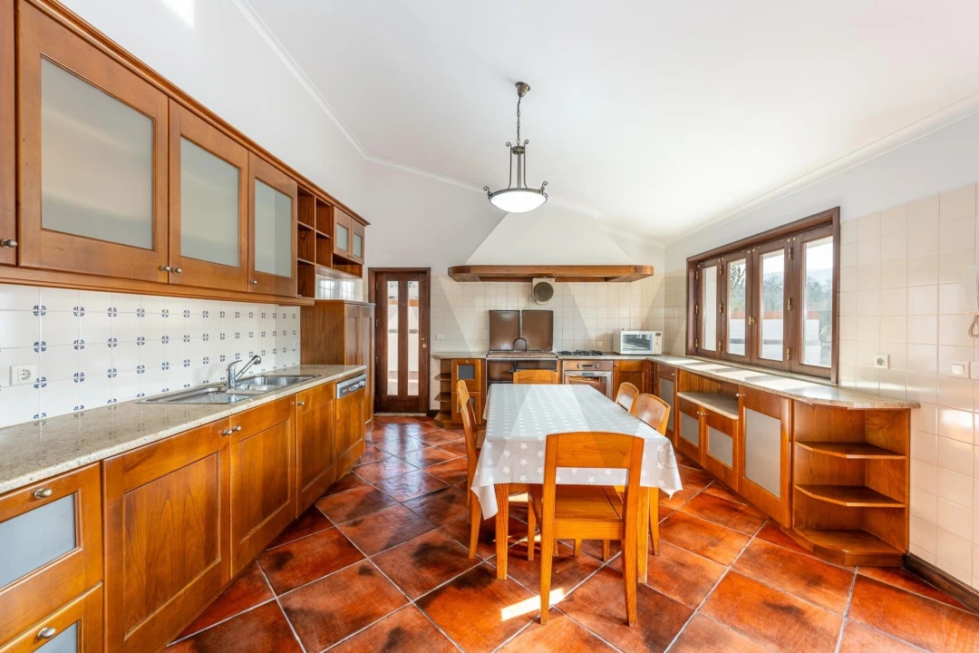 Moradia T4 para Venda em Fragoso Foto 9