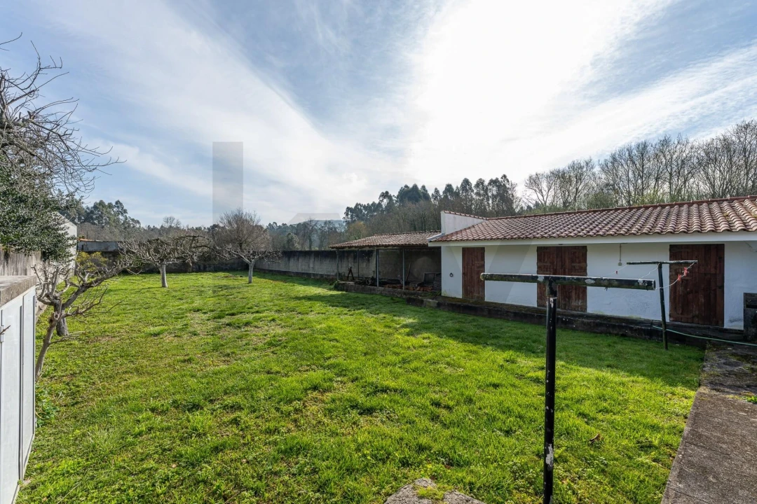 Moradia T4 para Venda em Fragoso Foto 50