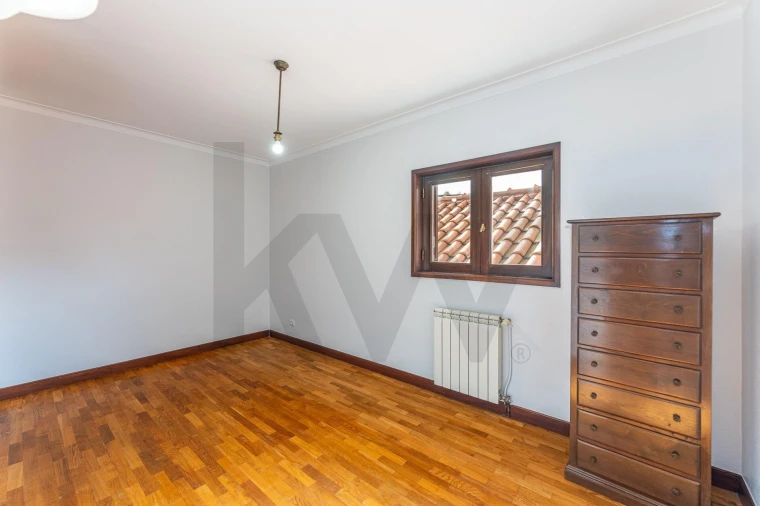 Moradia T4 para Venda em Fragoso Foto 23