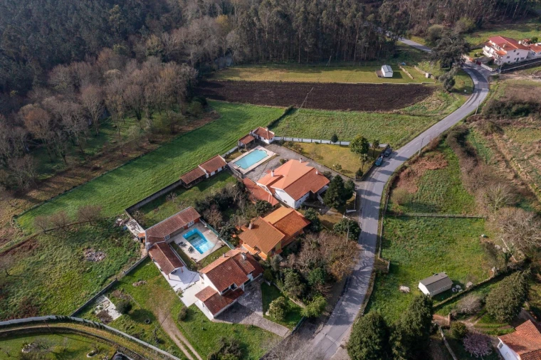 Moradia T4 para Venda em Fragoso Foto 94