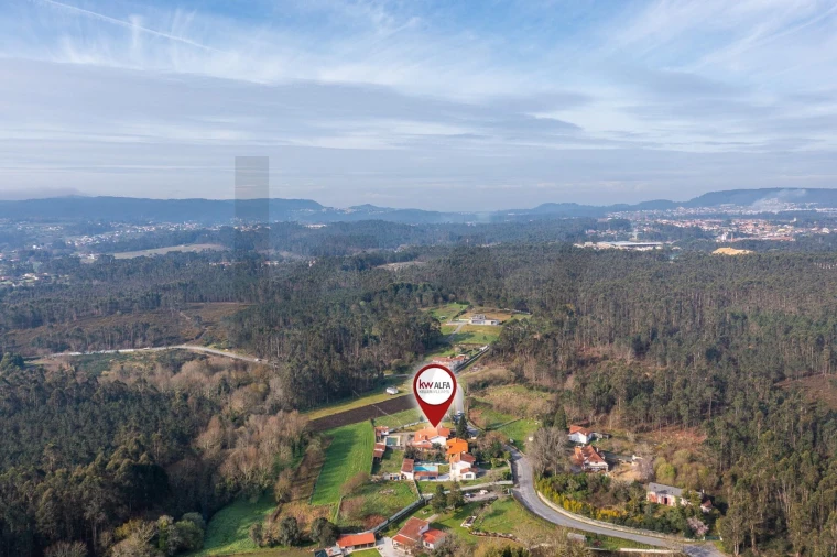 Moradia T4 para Venda em Fragoso Foto 76