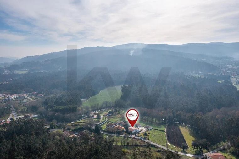 Moradia T4 para Venda em Fragoso Foto 86