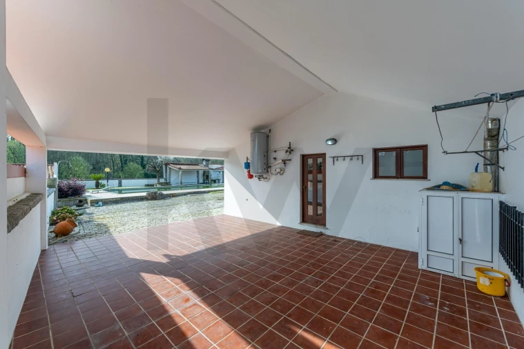 Moradia T4 para Venda em Fragoso Foto 40