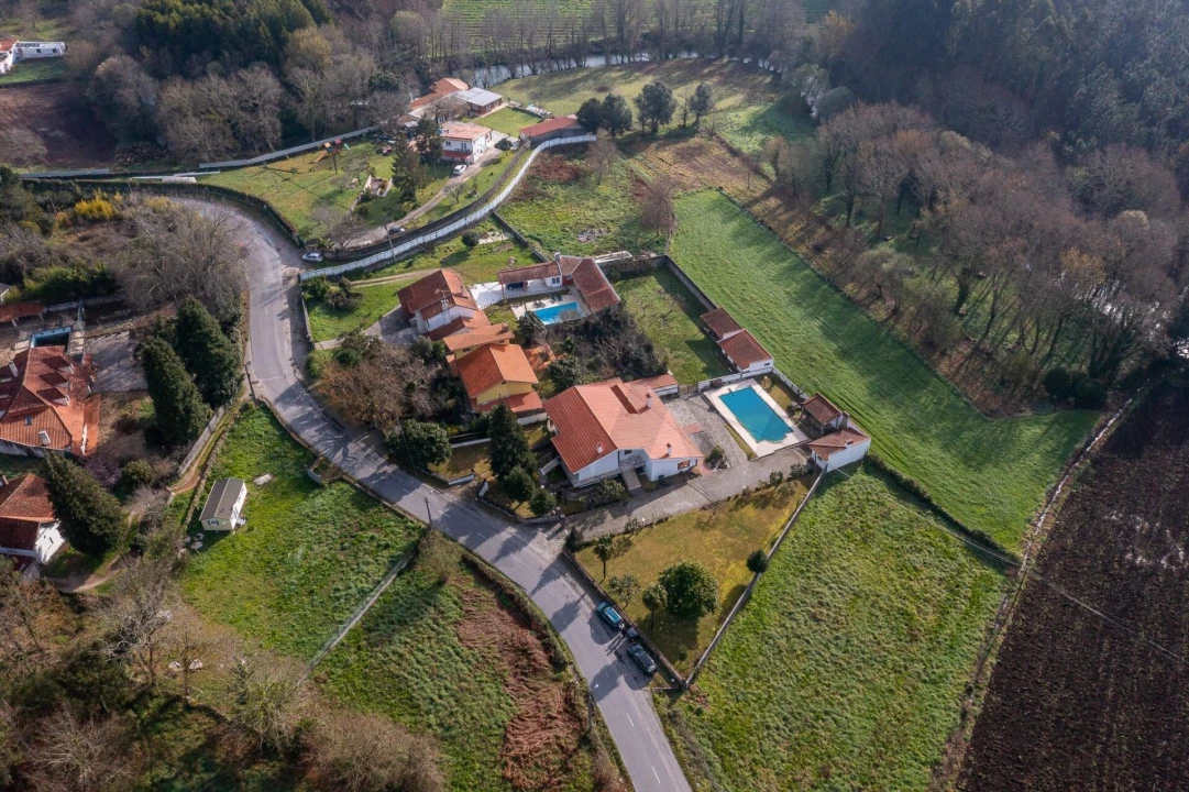 Moradia T4 para Venda em Fragoso Foto 89