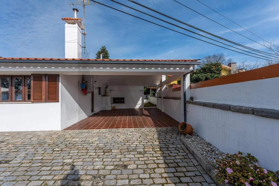 Moradia T4 para Venda em Fragoso Foto 42