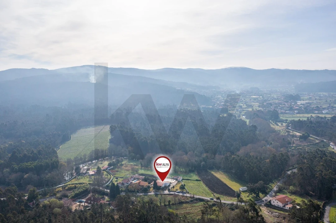 Moradia T4 para Venda em Fragoso Foto 70