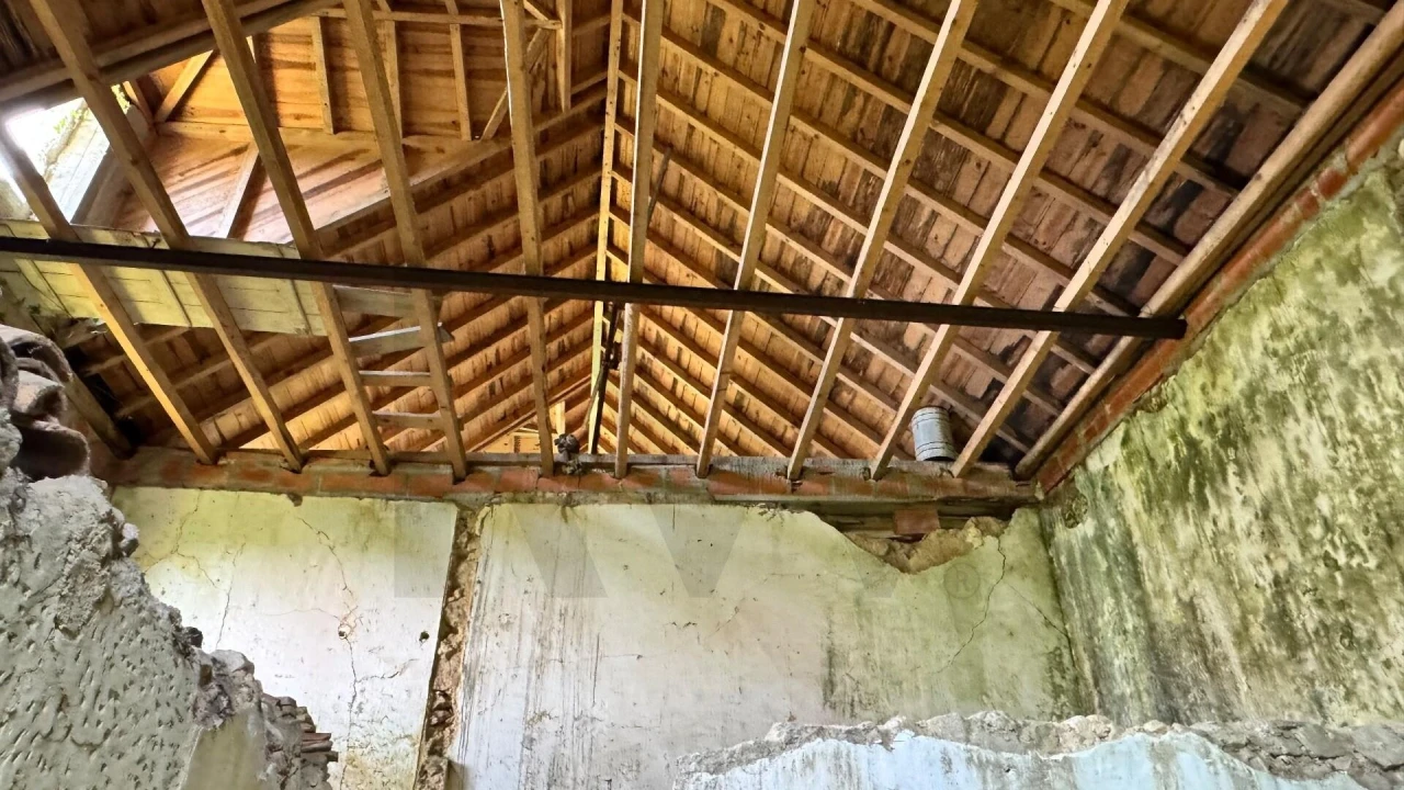 Moradia T5 para Venda em Colares Foto 6