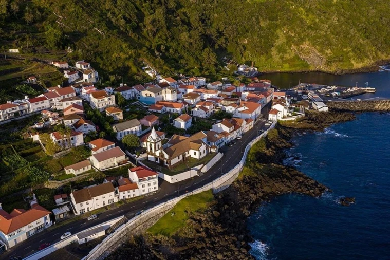 Apartamento T1 para Venda em Calheta Foto 19