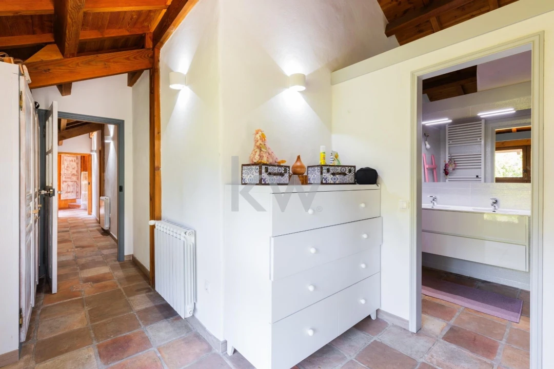 Moradia T4 para Venda em Recarei Foto 25