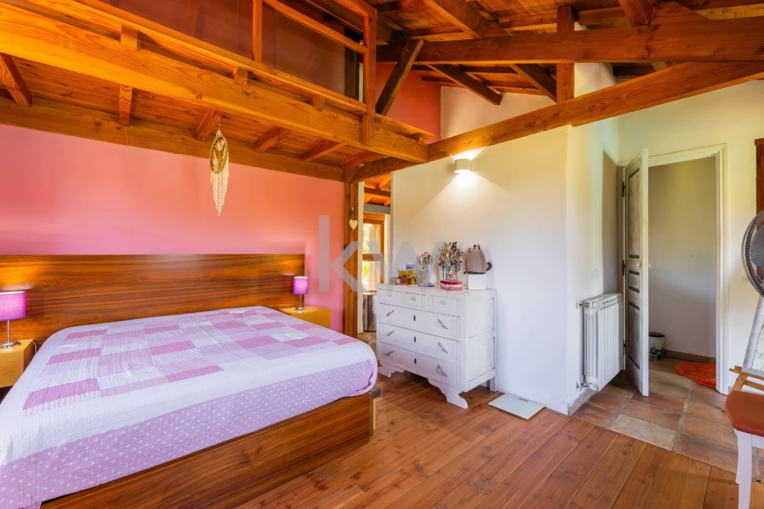 Moradia T4 para Venda em Recarei Foto 27