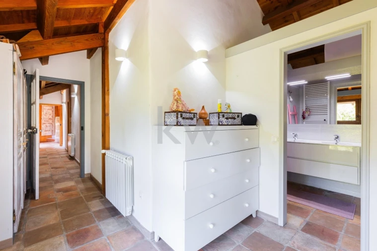 Moradia T4 para Venda em Recarei Foto 25